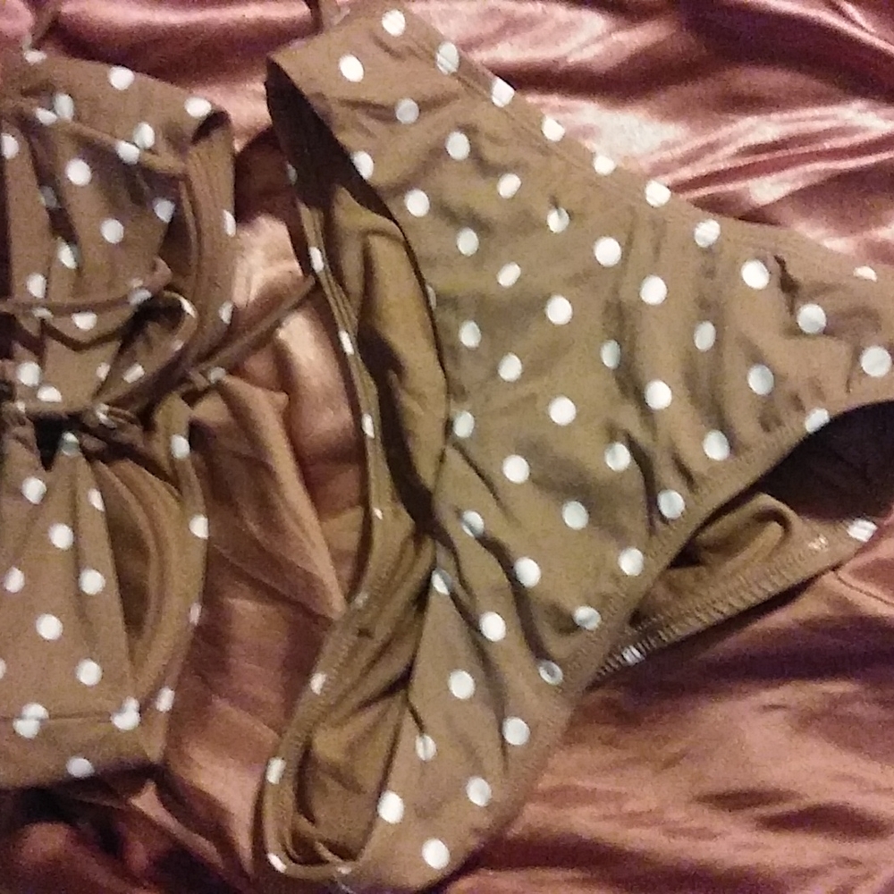 Bathing suit - Picture 3 of 3